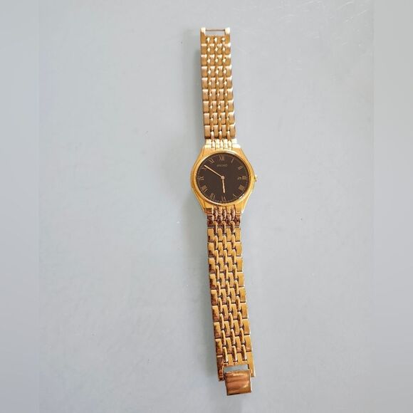 Seiko Gold and Black Roman Numeral  7N39-8000 Watch - Picture 2 of 8